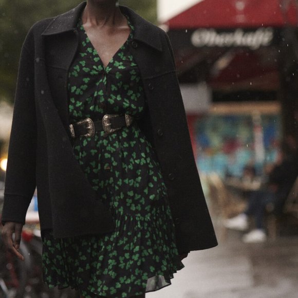 The kooples SHORT BLACK DRESS WITH GREEN PATTERN AND BELT - Picture 3 of 7